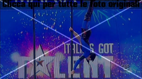 aurelie-brua-acrobata-italia-s-got-talent (3)